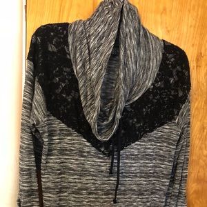 Vanity lace lightweight sweatshirt